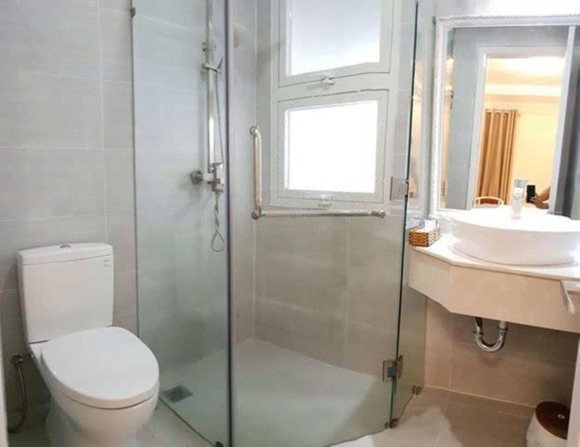 Khai Hung Hotel Binh Chanh 胡志明市 外观 照片